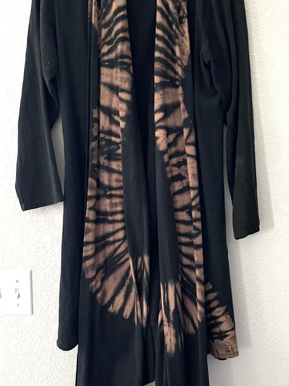Vintage Black & Beige Rayon Tie-Dye Long Open Front Women's Duster